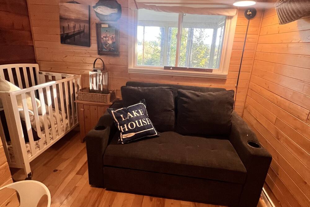 Photo of Livingroom in Bobcaygeon