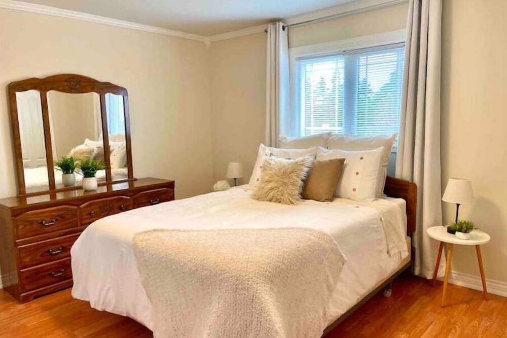 Photo of Bedroom in Dildo