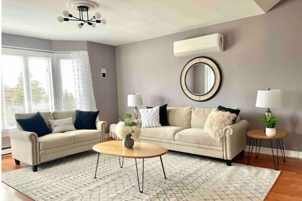 Photo of Livingroom in Dildo