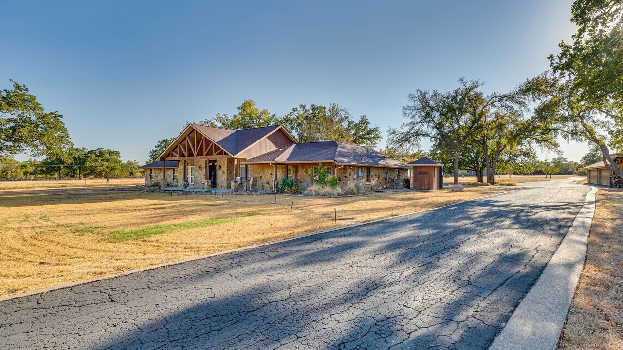 Photo of Outdoor in McNeil