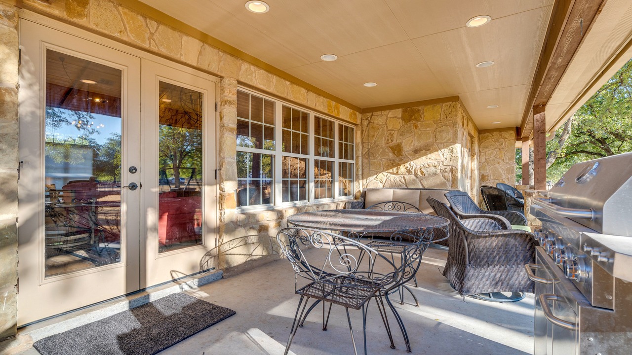 Photo of Outdoor in McNeil