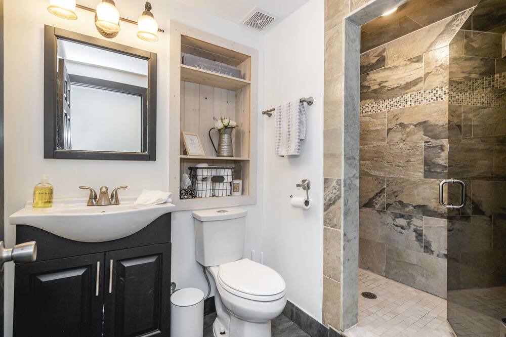 Photo of Bathroom in Severn Bridge