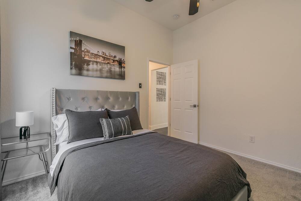 Photo of Bedroom in South Arlington