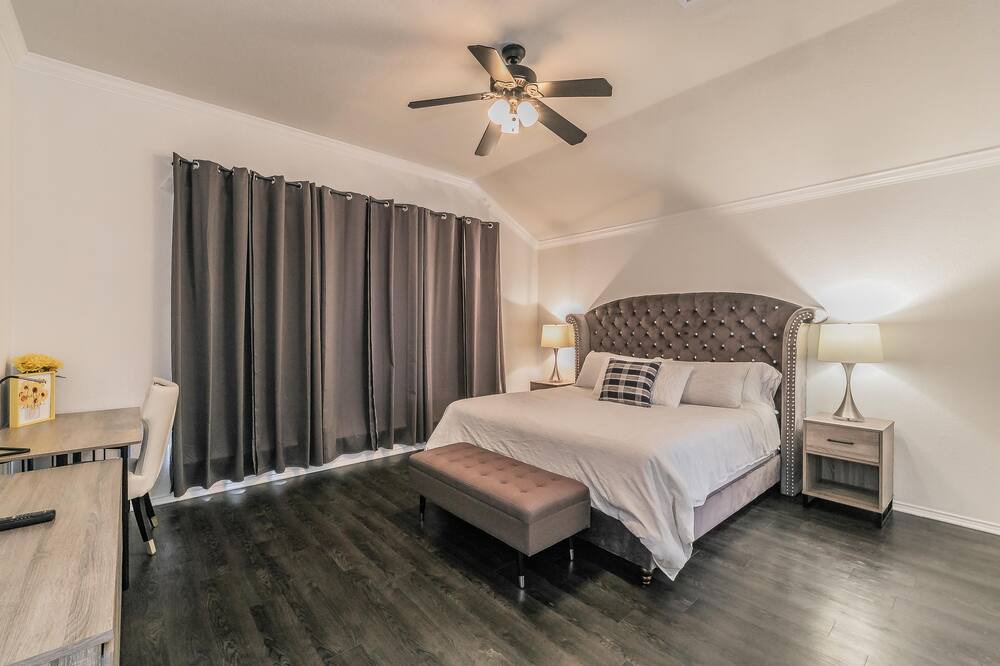 Photo of Bedroom in South Arlington
