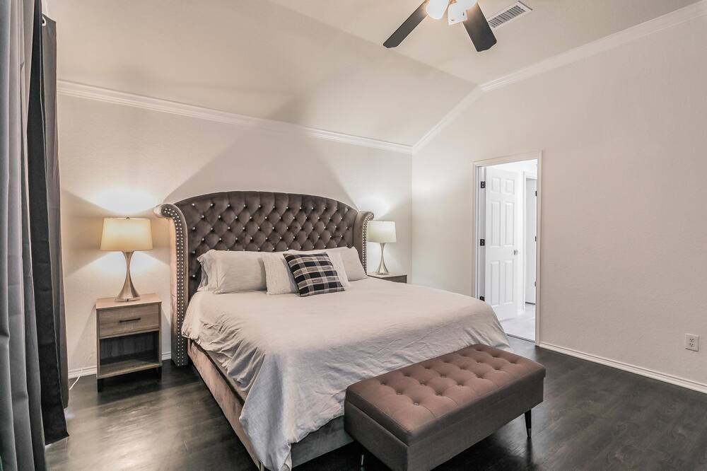 Photo of Bedroom in South Arlington