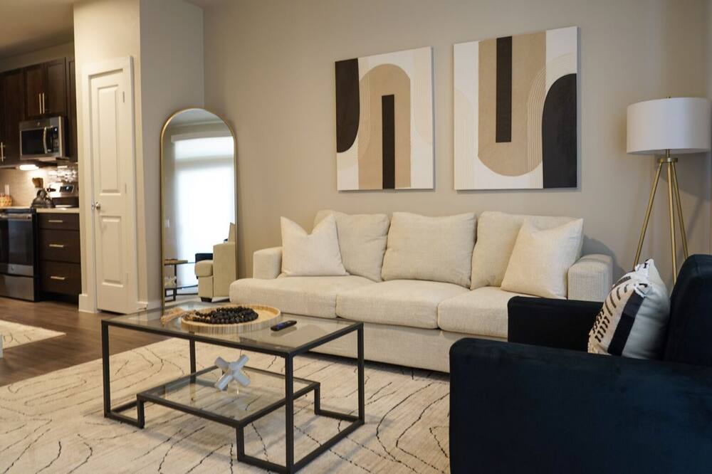 Photo of Livingroom in College Station
