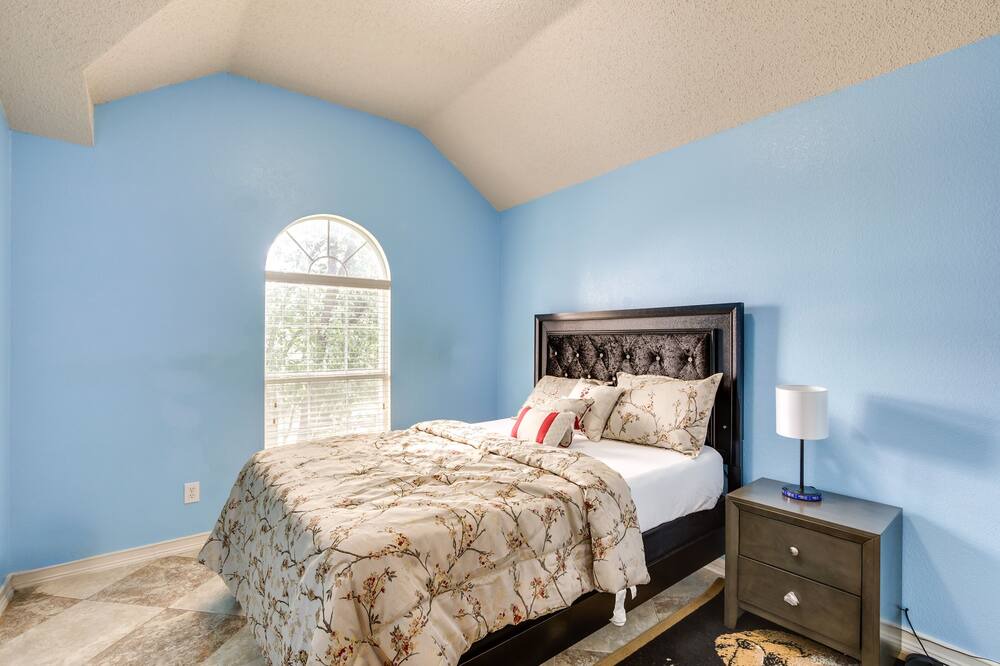 Photo of Bedroom in Mesquite