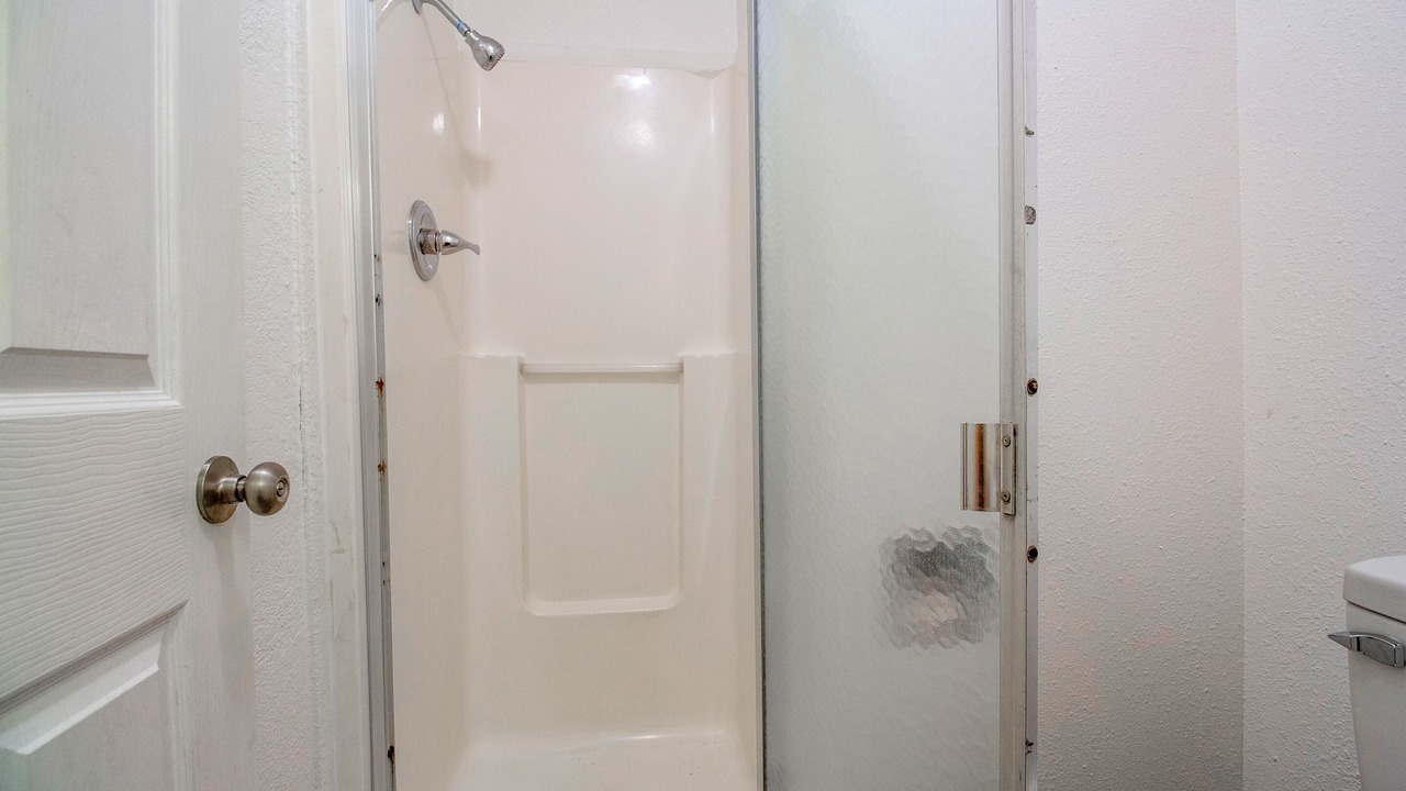 Photo of Bathroom in Seiling