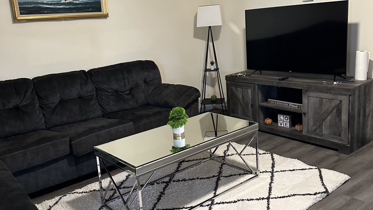 Photo of Livingroom in Utica