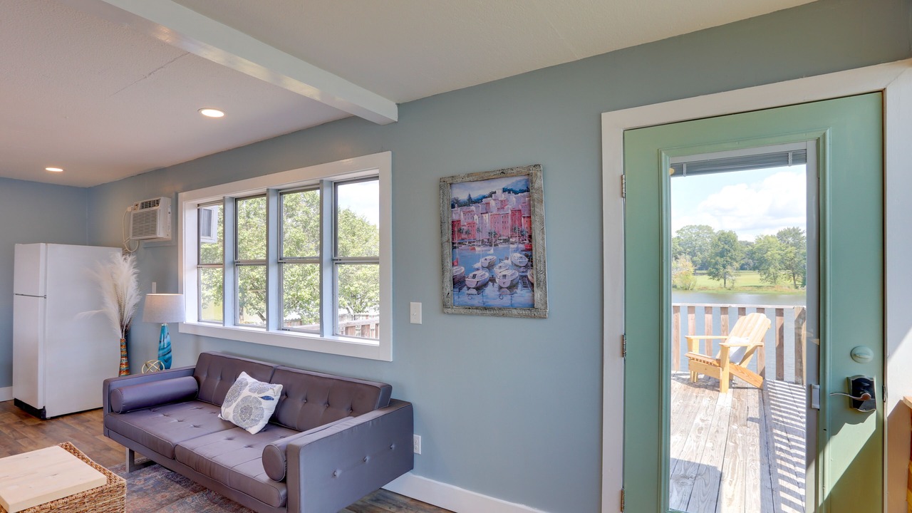 Photo of Others in Centre