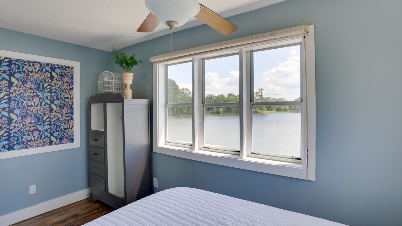 Photo of Others in Centre