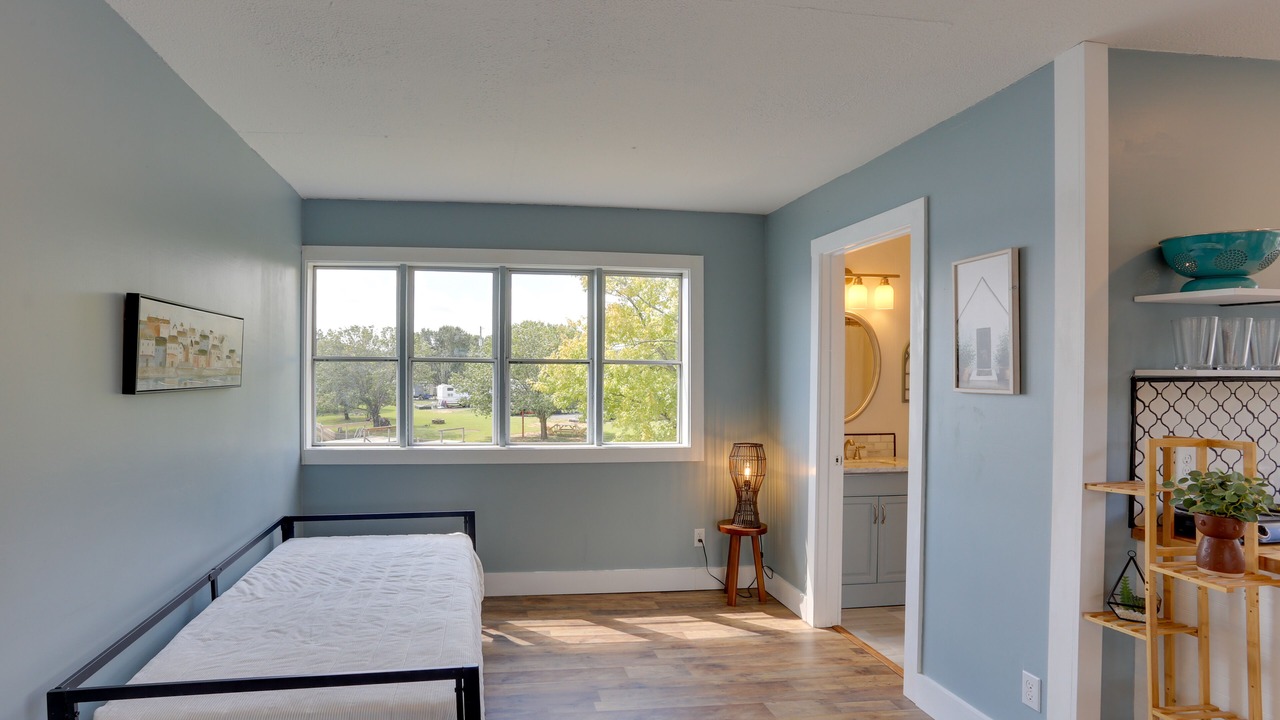 Photo of Others in Centre