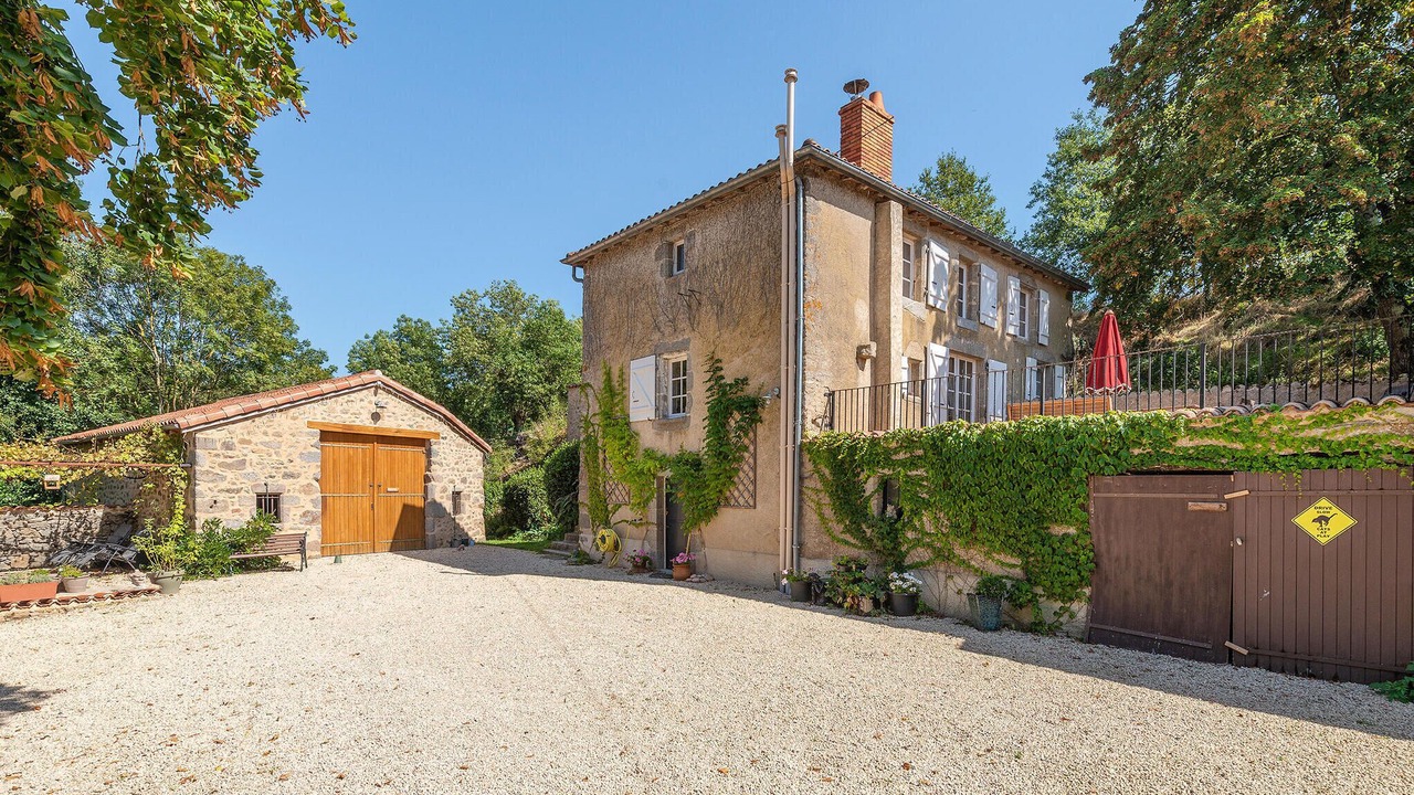 Photo of Outdoor in La Coudre