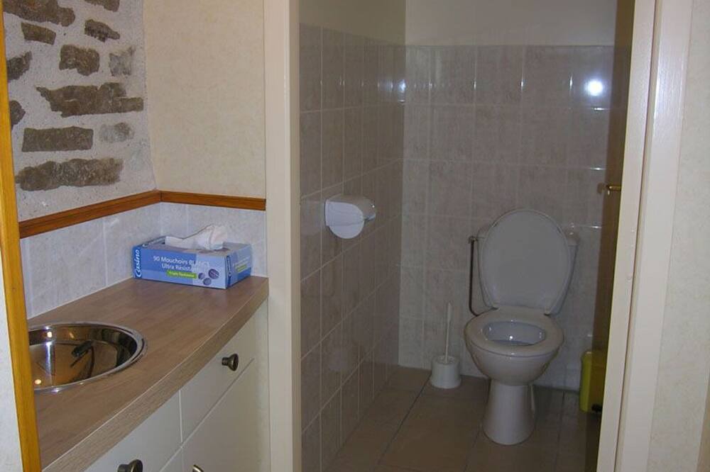 Photo of Bathroom in Auzits