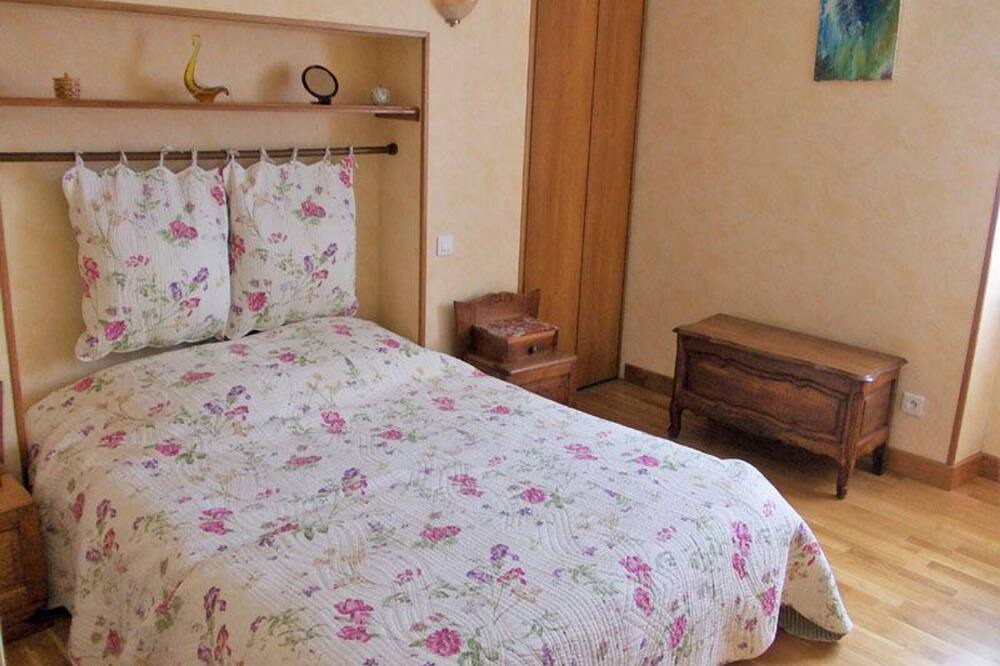 Photo of Bedroom in Auzits