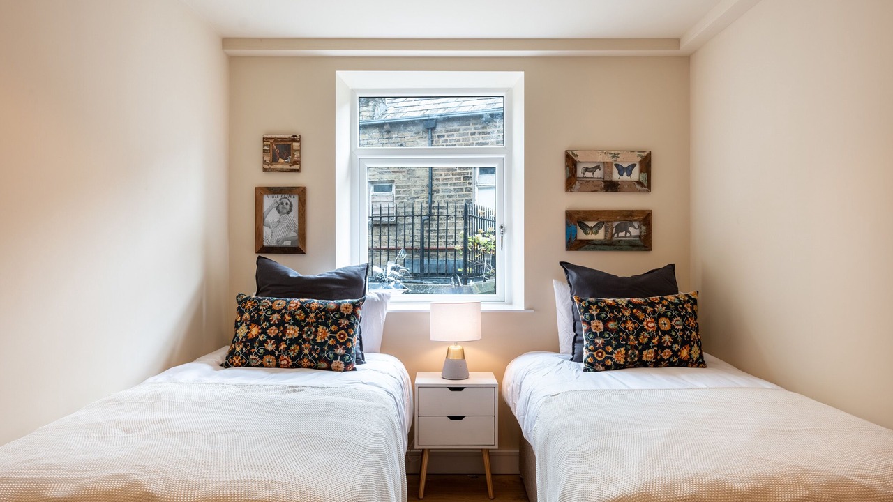 Photo of Others in Padfield