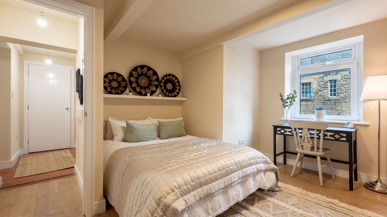 Photo of Others in Padfield