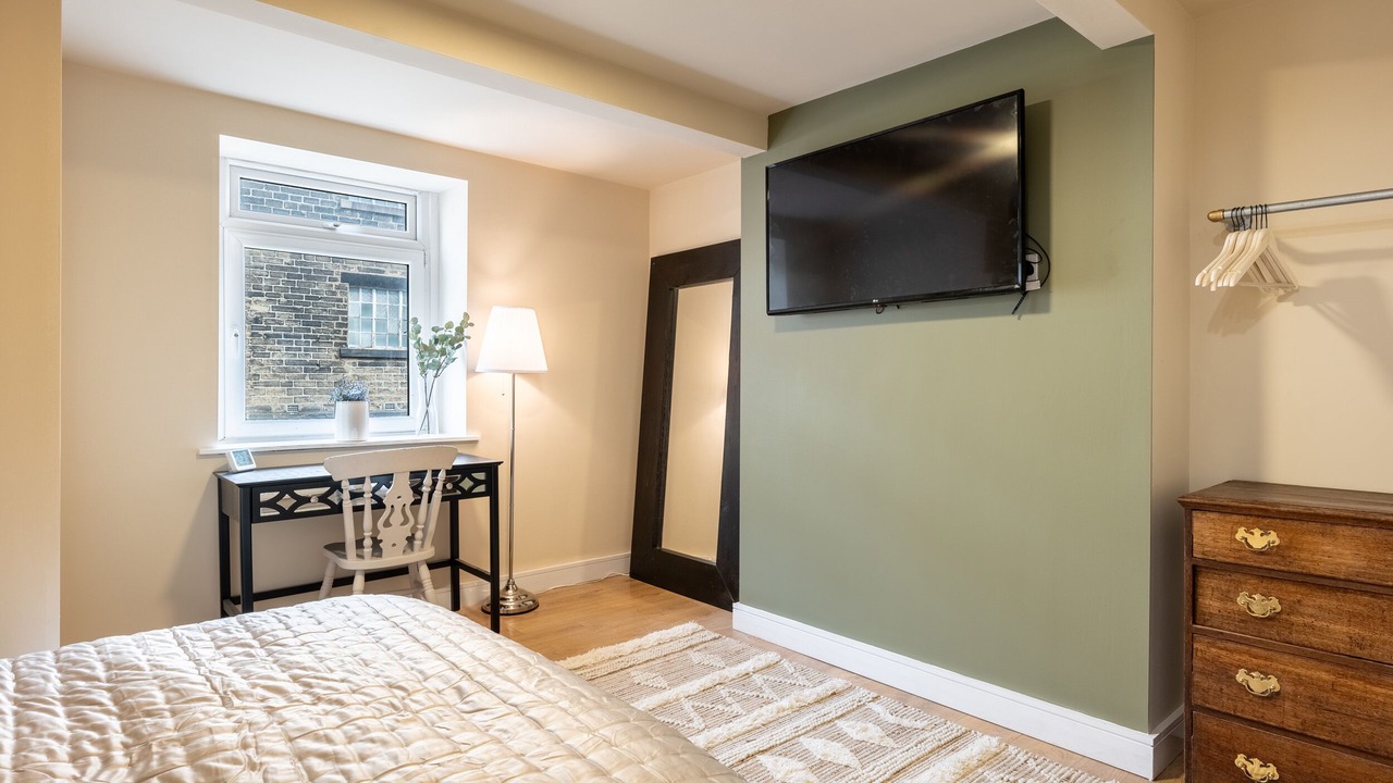 Photo of Others in Padfield