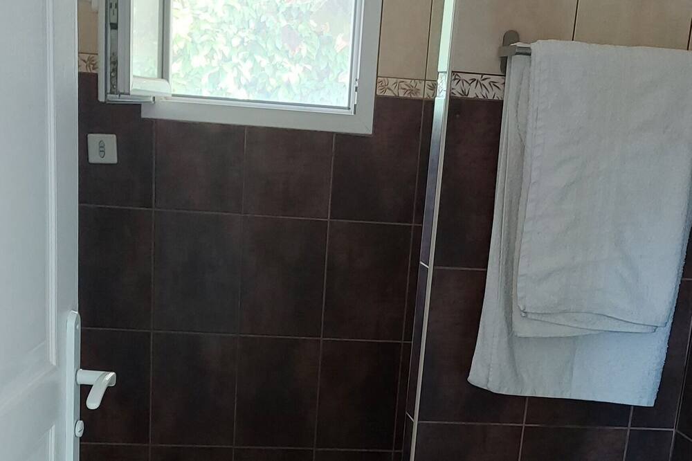 Photo of Bathroom in La Courade