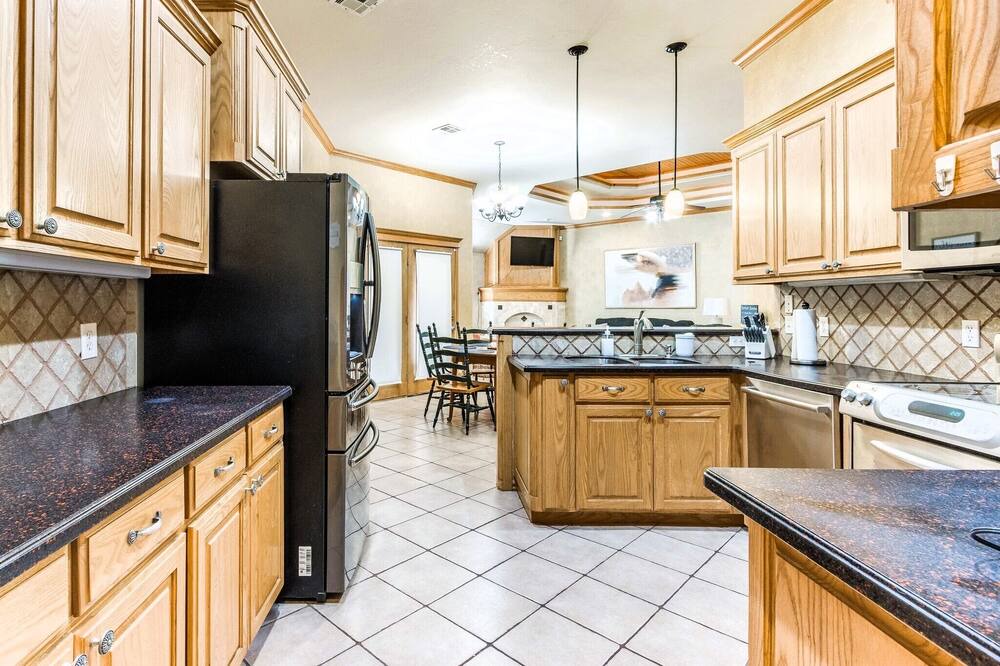 Photo of Kitchen in Del City