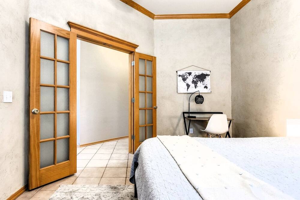 Photo of Bedroom in Del City