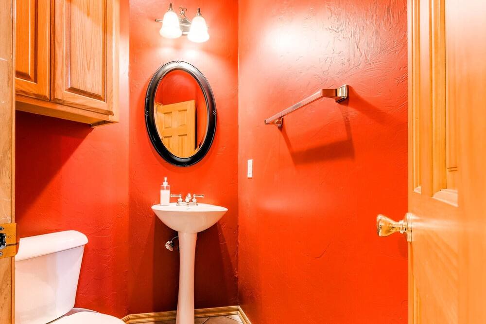 Photo of Bathroom in Del City