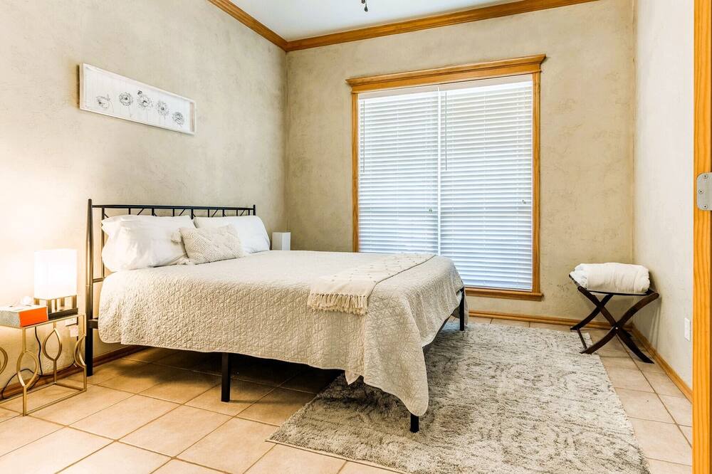 Photo of Bedroom in Del City