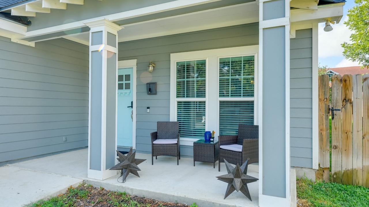 Photo of Patio Balcony in Eastside Promise Neighborhood