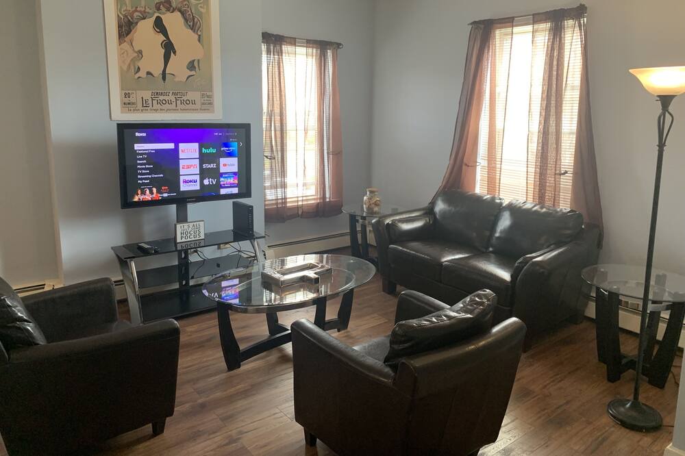 Photo of Livingroom in South Green