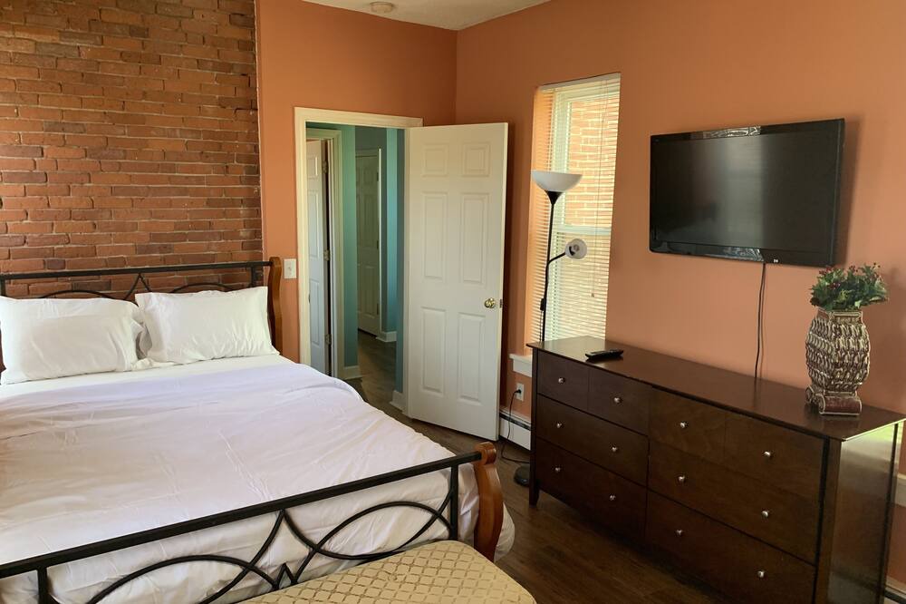 Photo of Bedroom in South Green