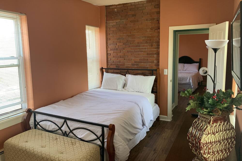 Photo of Bedroom in South Green