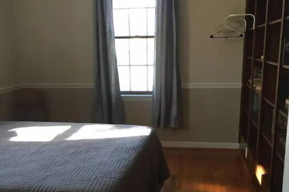Photo of Bedroom in Heflin