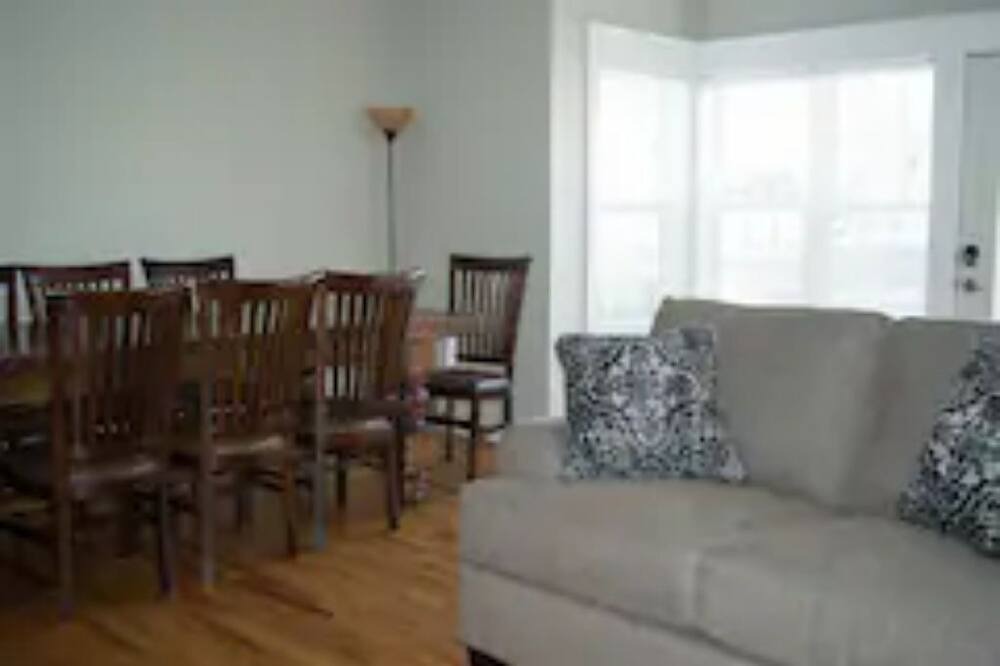 Photo of Livingroom in Heflin
