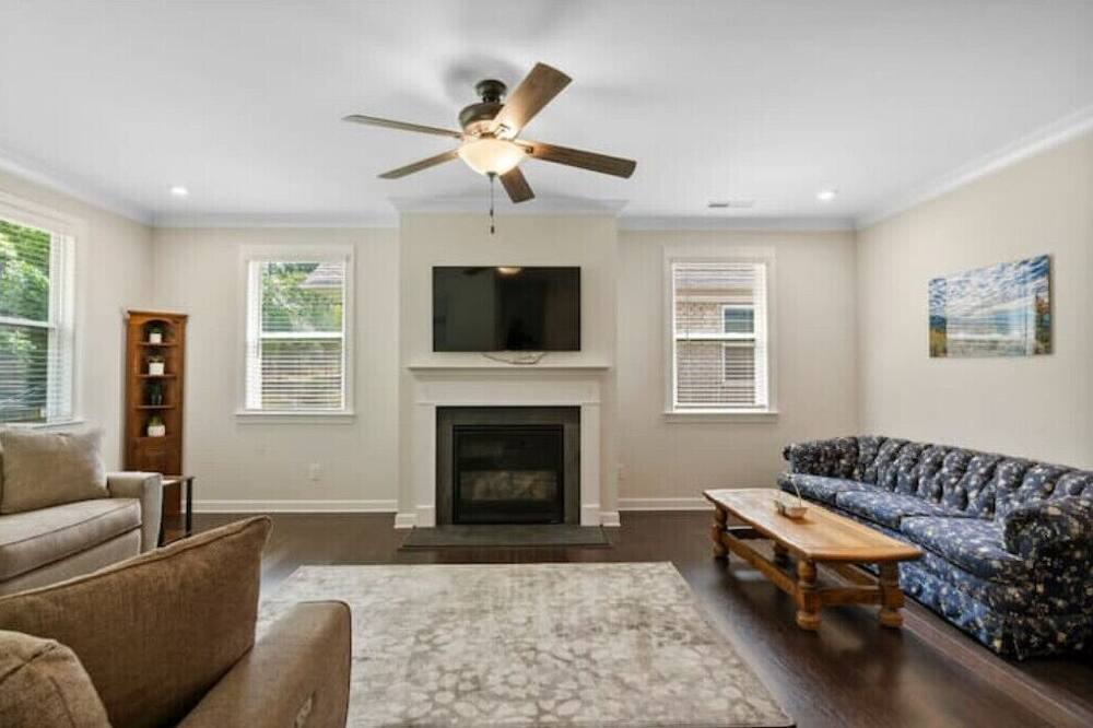 Photo of Livingroom in Mint Hill