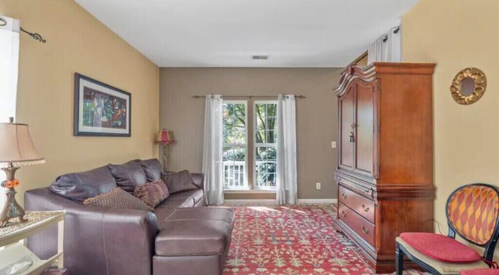 Photo of Livingroom in Matthews