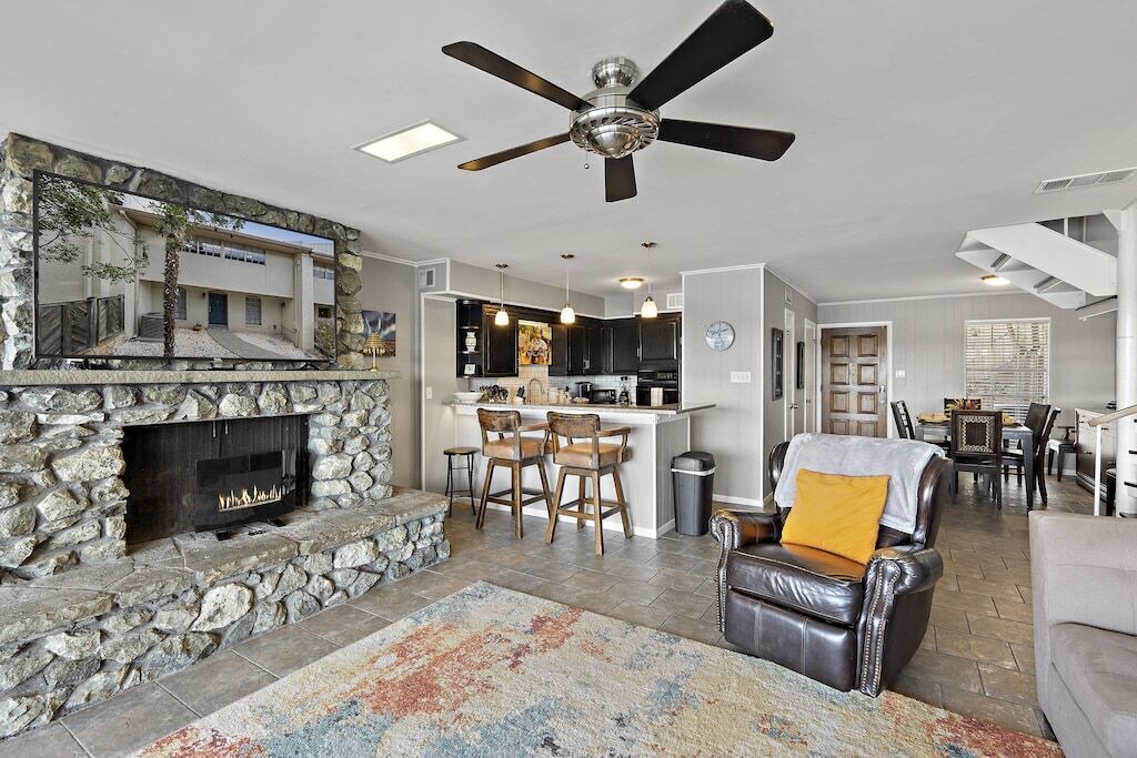 Photo of Livingroom in Briarcliff