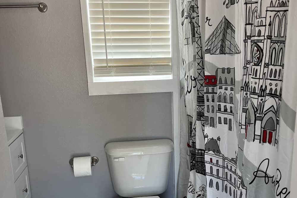 Photo of Bathroom in Morgan Mill