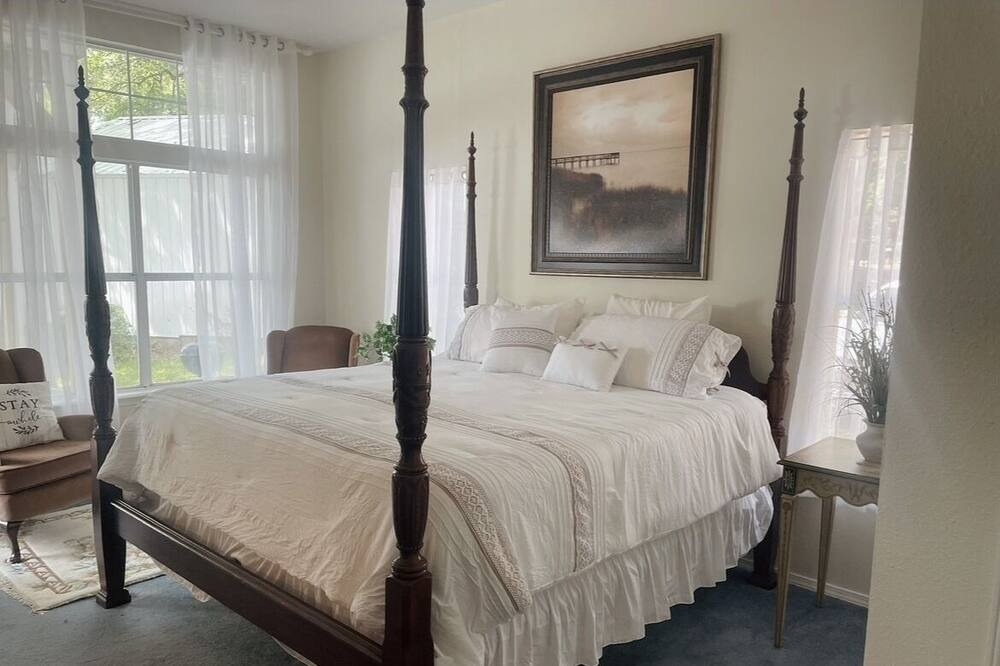 Photo of Bedroom in Fort Towson