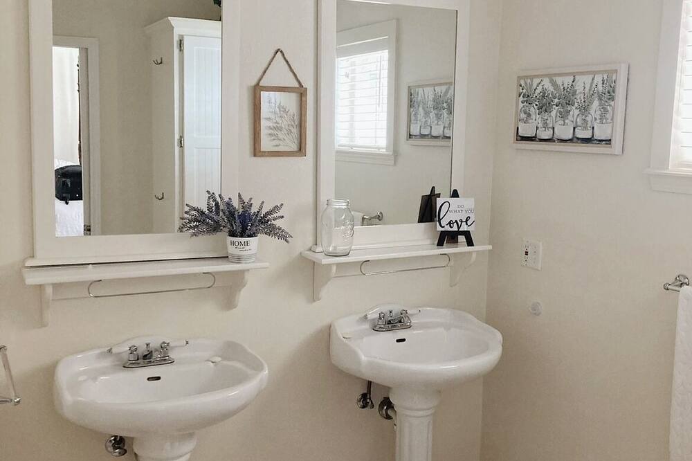 Photo of Bathroom in Fort Towson
