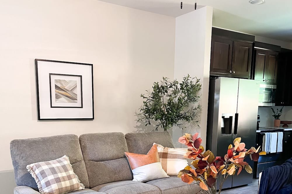 Photo of Livingroom in Lindale