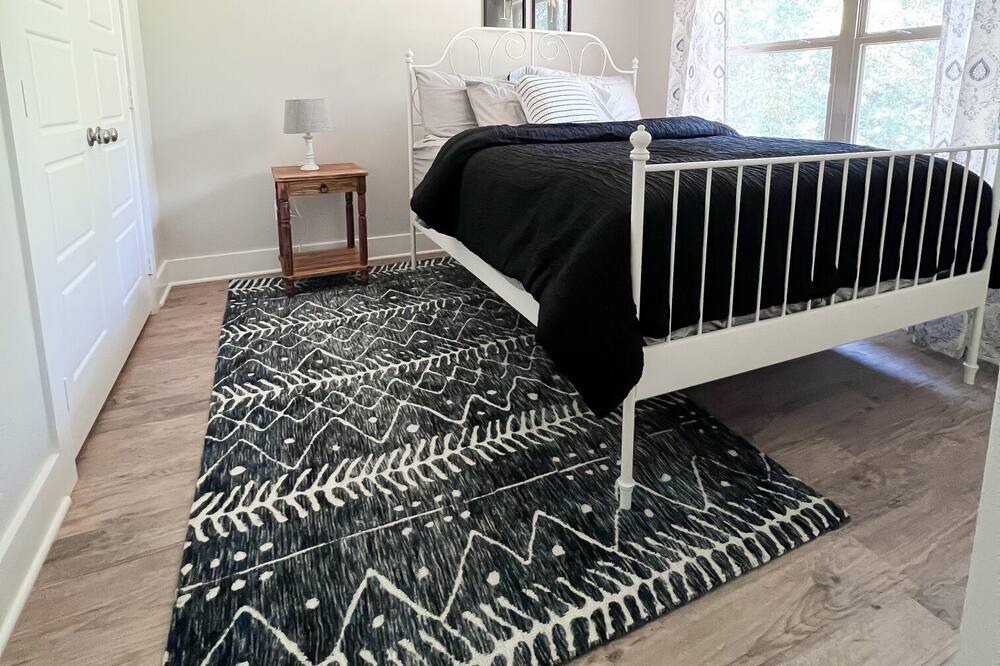 Photo of Bedroom in Lindale