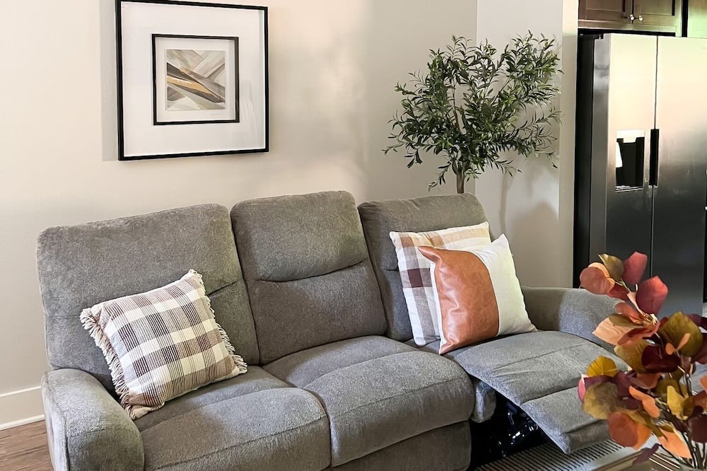 Photo of Livingroom in Lindale