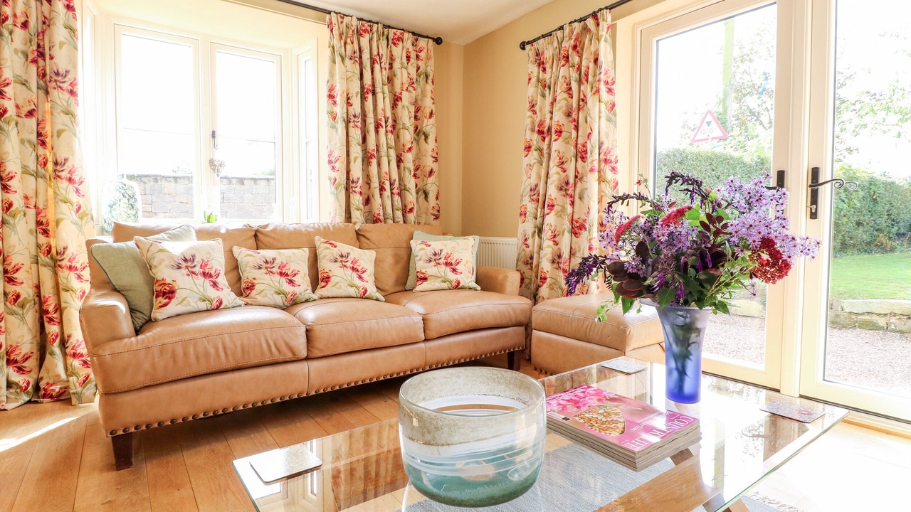 Photo of Livingroom in Rugeley