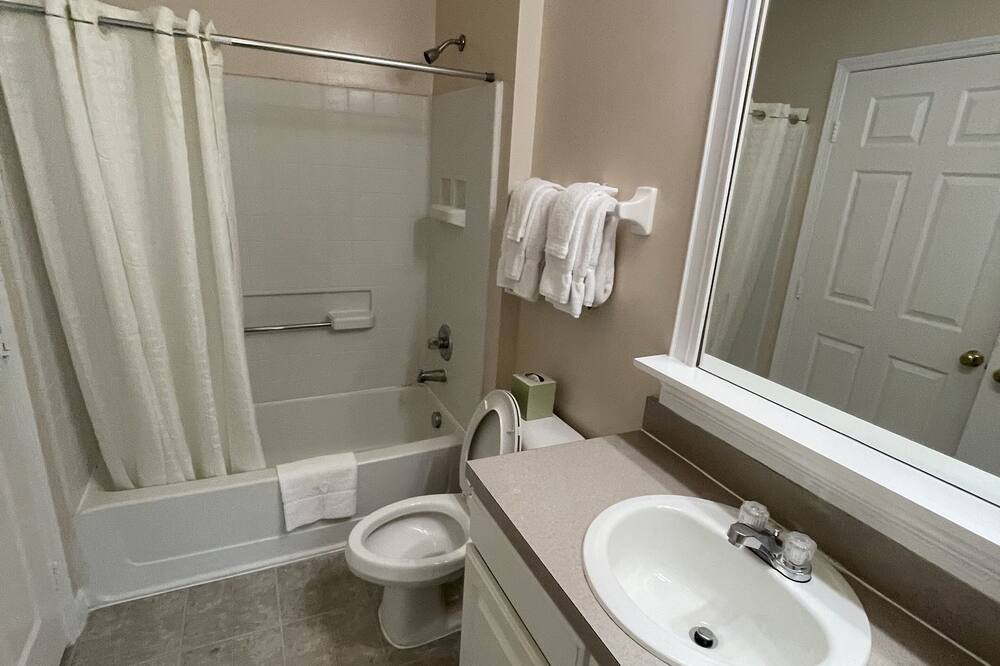 Photo of Bathroom in Tuttle