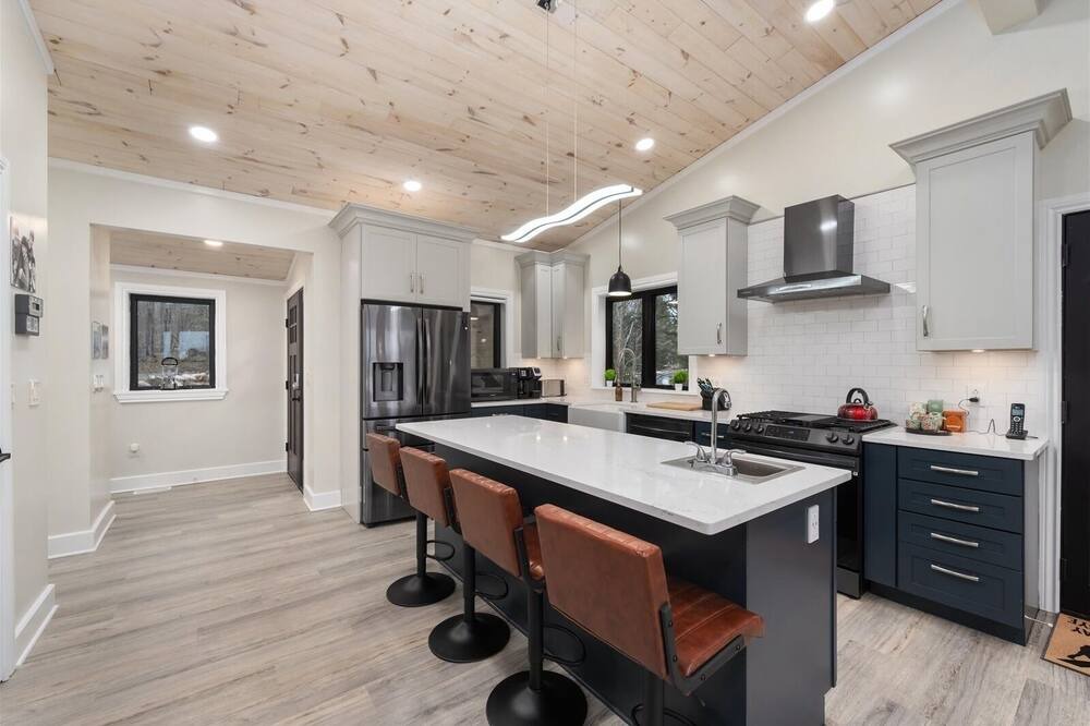 Photo of Kitchen in Town of Diana