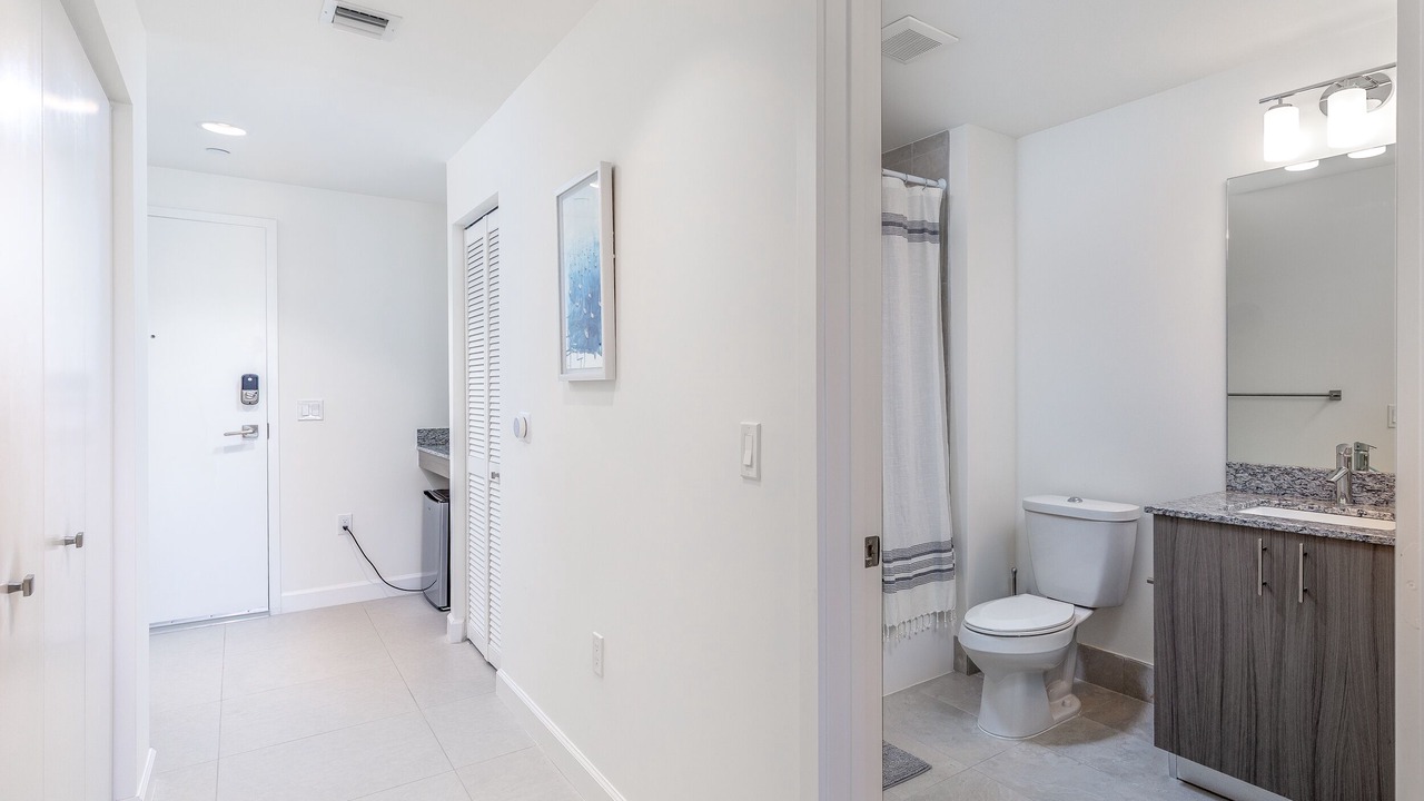 Photo of Bathroom in Doral