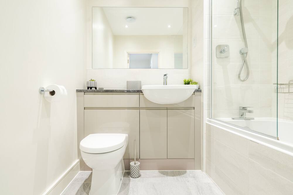 Photo of Bathroom in Ashford