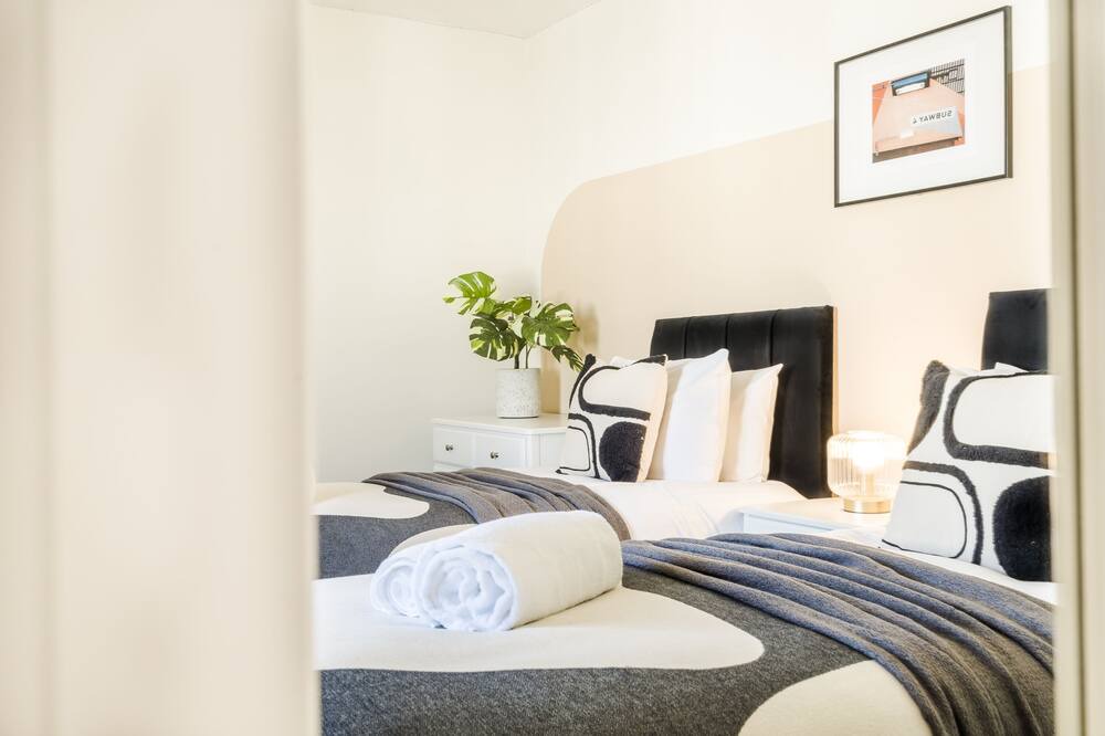 Photo of Others in Ashford