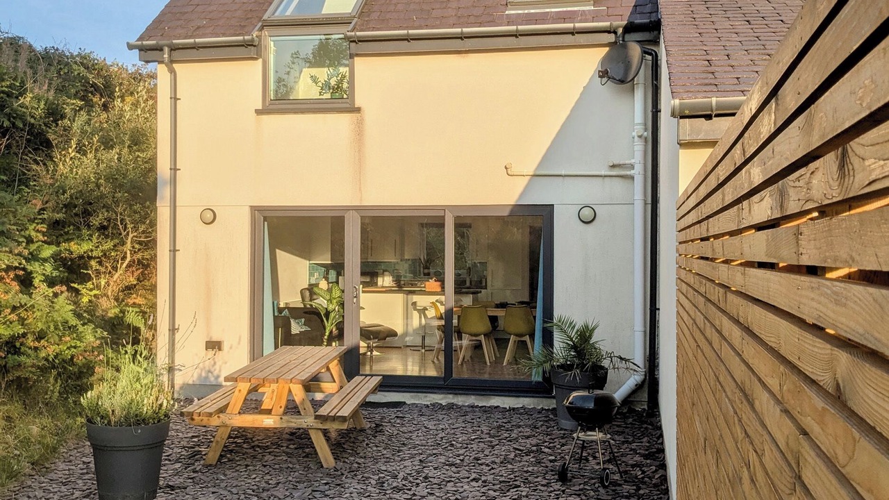 Photo of Outdoor in Betws Garmon