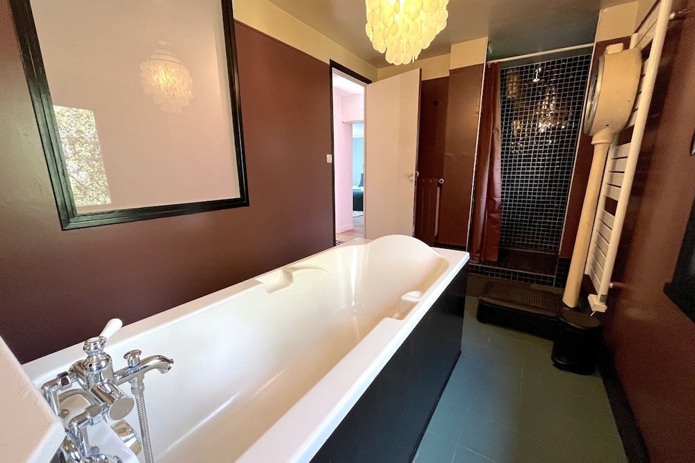 Photo of Bathroom in Boutigny-Prouais